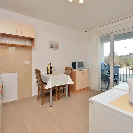 Appartement Korina Ii